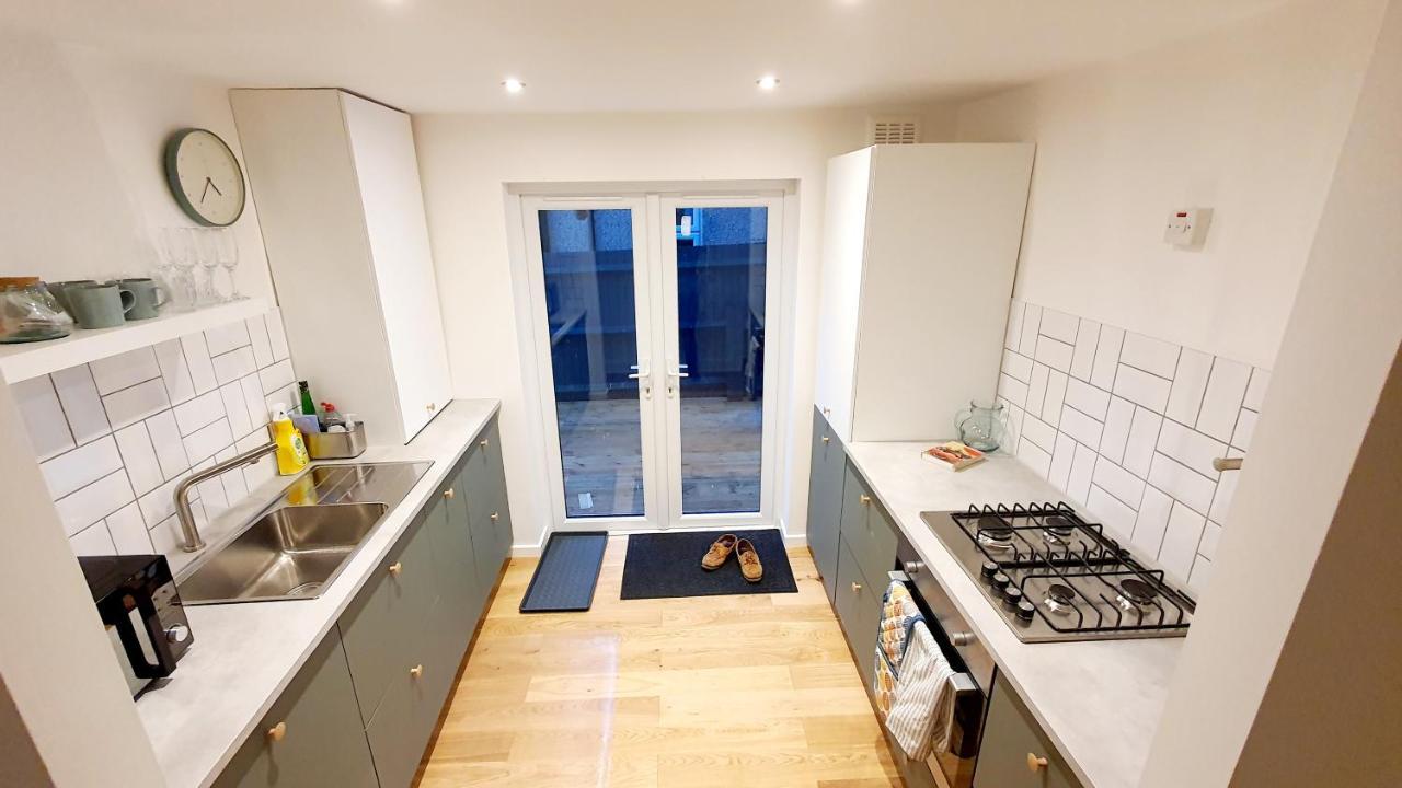 Lovely 2 Bedroom Period Garden Flat. Londra Esterno foto